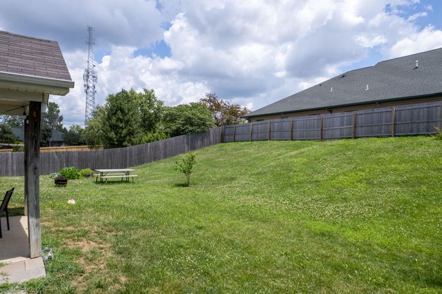 3810 CROCODILE DR, Columbia, MO 65202