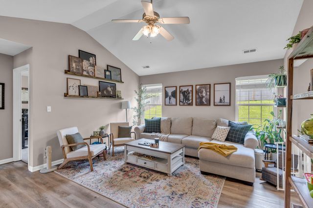 3810 CROCODILE DR, Columbia, MO 65202