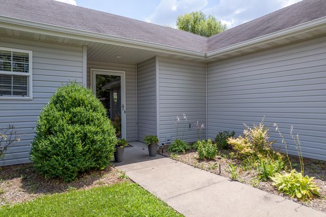 3810 CROCODILE DR, Columbia, MO 65202