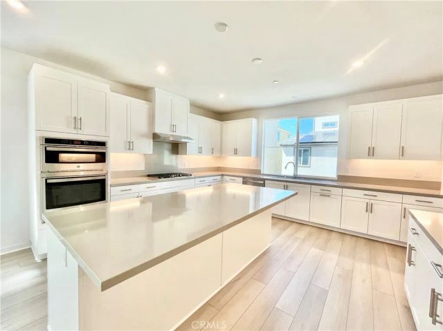 27312 Maverick Place, Valencia, CA 91381