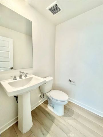 27312 Maverick Place, Valencia, CA 91381