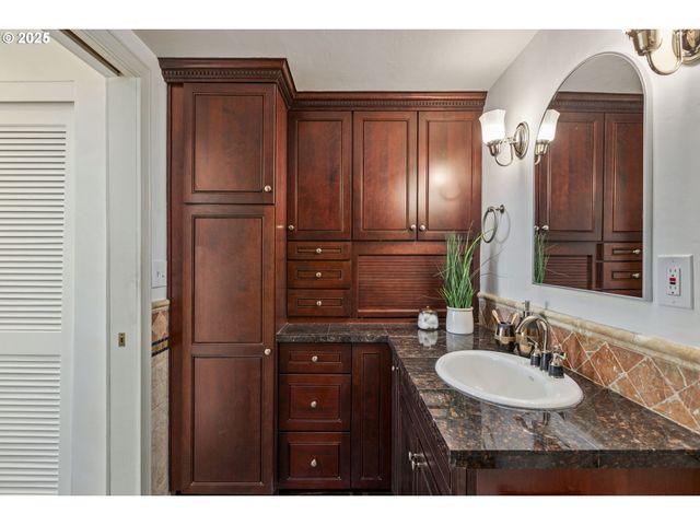 2309 Sw 1ST Ave 844, Portland, OR 97201