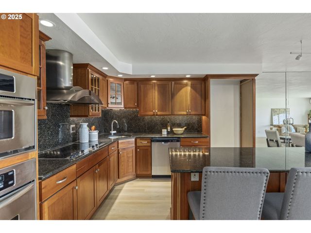 2309 Sw 1ST Ave 844, Portland, OR 97201