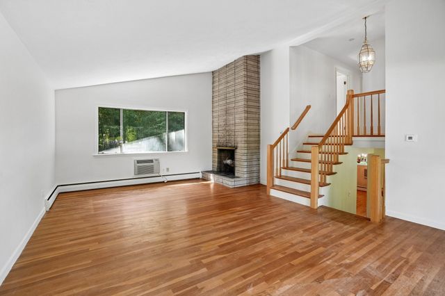 31 Madison Ave, Sharon, MA 02067