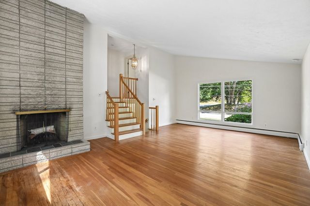 31 Madison Ave, Sharon, MA 02067