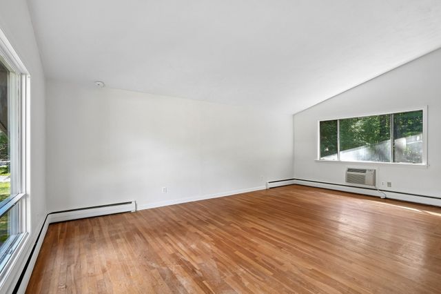 31 Madison Ave, Sharon, MA 02067