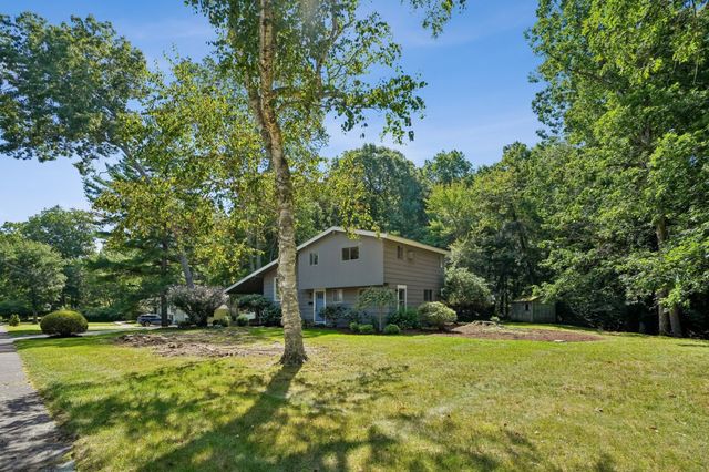 31 Madison Ave, Sharon, MA 02067