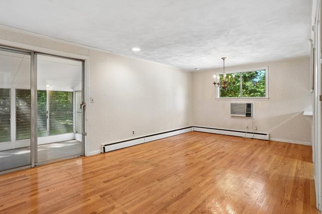 31 Madison Ave, Sharon, MA 02067