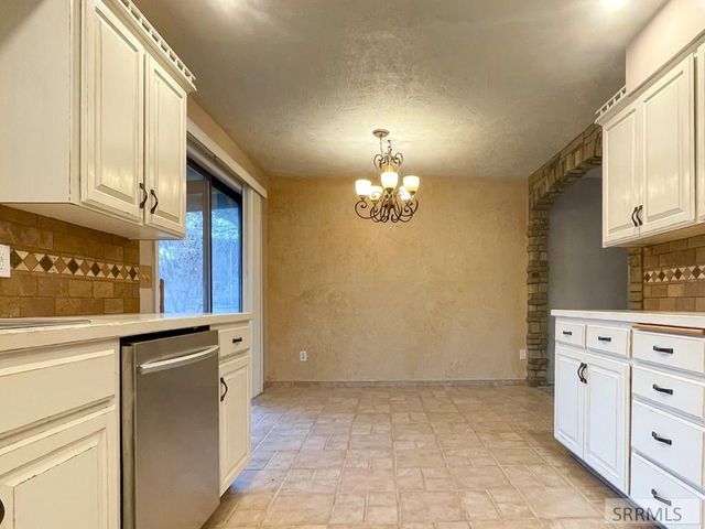 1865 Caribou Street, Idaho Falls, ID 83401