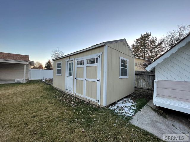 1865 Caribou Street, Idaho Falls, ID 83401