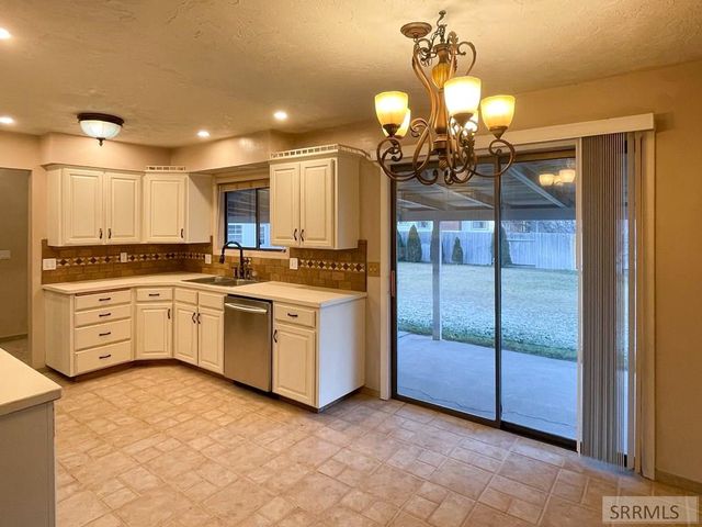 1865 Caribou Street, Idaho Falls, ID 83401