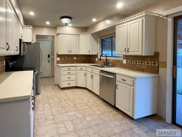 1865 Caribou Street, Idaho Falls, ID 83401