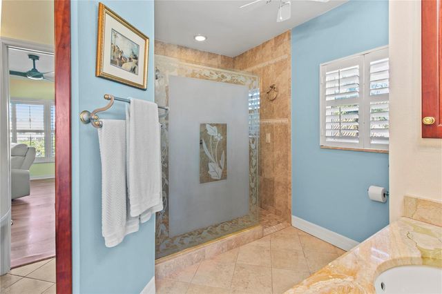 4565 BAY CLUB DRIVE 27, Bradenton, FL 34210