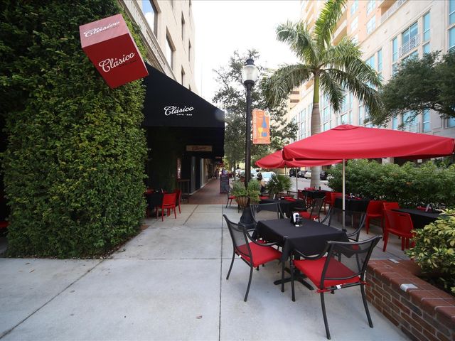 4565 BAY CLUB DRIVE 27, Bradenton, FL 34210