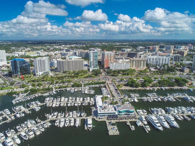 4565 BAY CLUB DRIVE 27, Bradenton, FL 34210