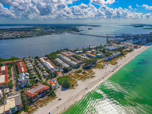 4565 BAY CLUB DRIVE 27, Bradenton, FL 34210