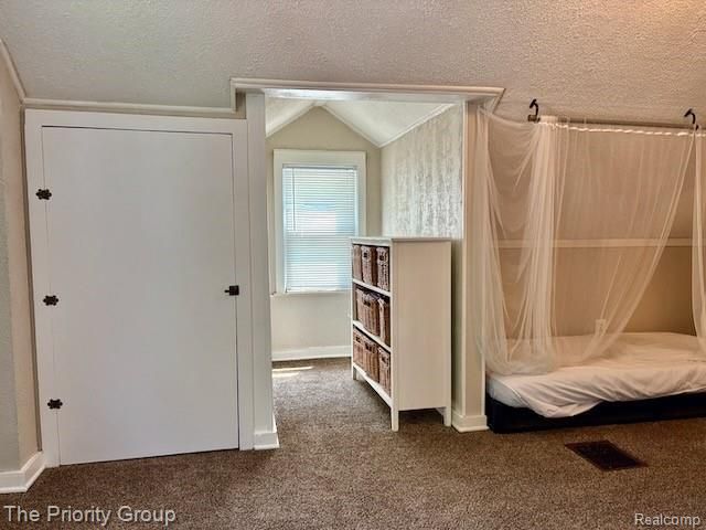 2430 Bennett Street, Dearborn, MI 48124