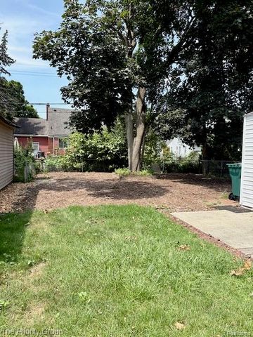 2430 Bennett Street, Dearborn, MI 48124