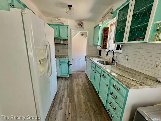 2430 Bennett Street, Dearborn, MI 48124