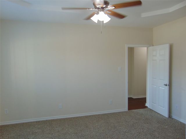 1823 Wildwood Lane, Glenn Heights, TX 75154