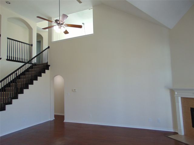 1823 Wildwood Lane, Glenn Heights, TX 75154