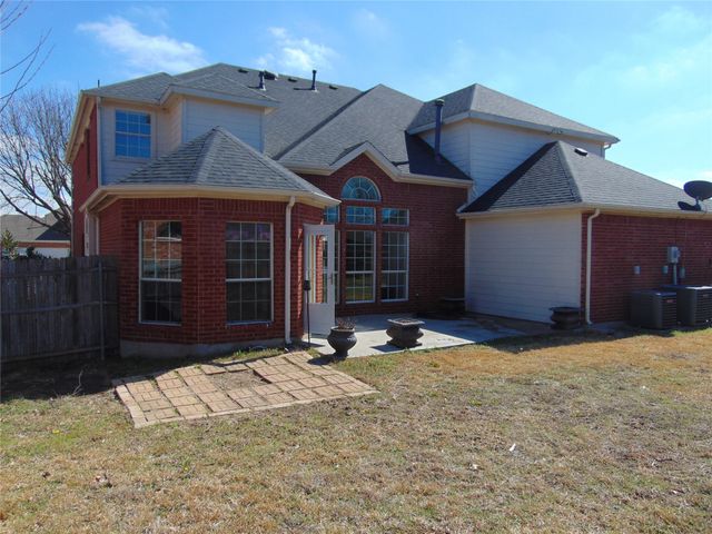 1823 Wildwood Lane, Glenn Heights, TX 75154