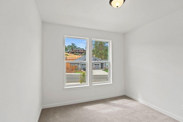 1134 Pumpkin Ridge Drive 337, Eagle Point, OR 97524