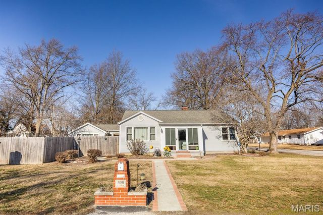 808 E Birch Street, New Baden, IL 62265