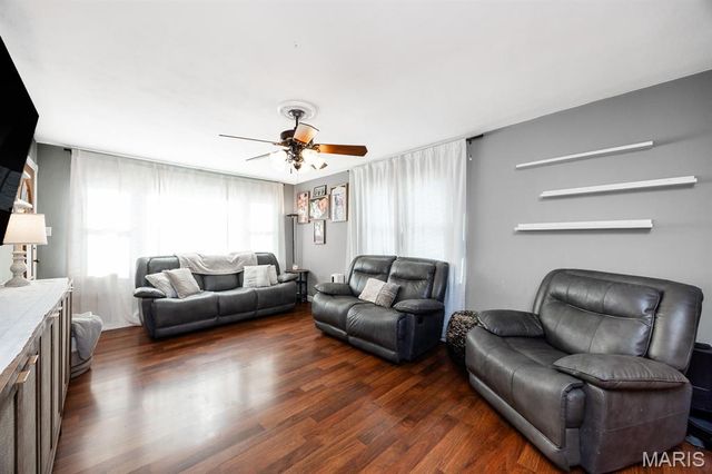 808 E Birch Street, New Baden, IL 62265