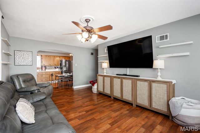 808 E Birch Street, New Baden, IL 62265