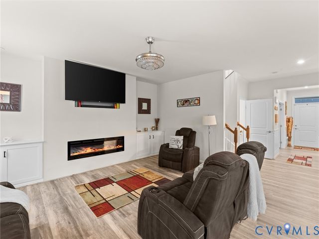 10206 Sandy Ridge Dr, Chesterfield, VA 23832