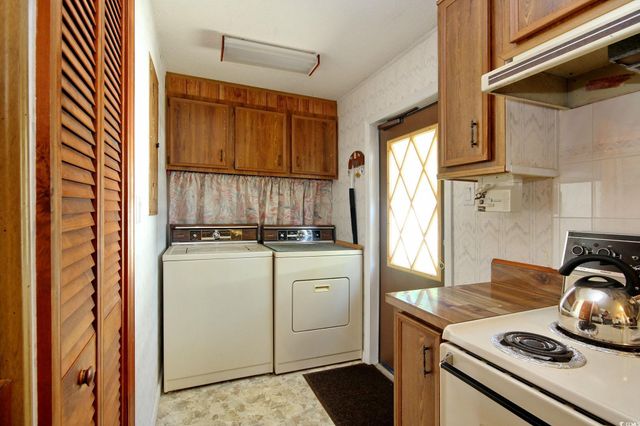 894 S Marlin Circle, Murrells Inlet, SC 29576