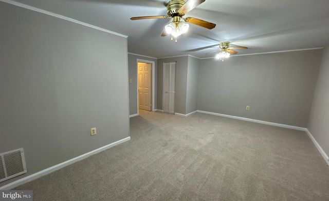 2058 MAYFLOWER DR, Woodbridge, VA 22192