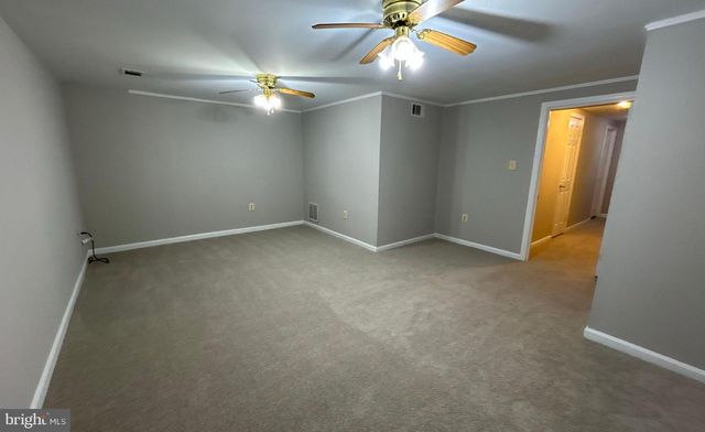 2058 MAYFLOWER DR, Woodbridge, VA 22192