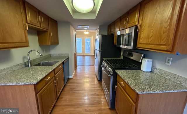 2058 MAYFLOWER DR, Woodbridge, VA 22192