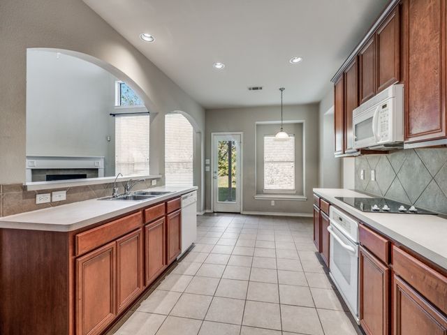 4705 Englishtown Drive, Arlington, TX 76016