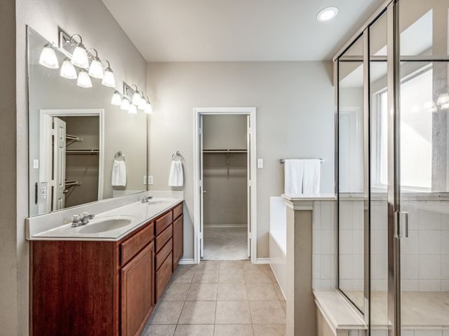 4705 Englishtown Drive, Arlington, TX 76016