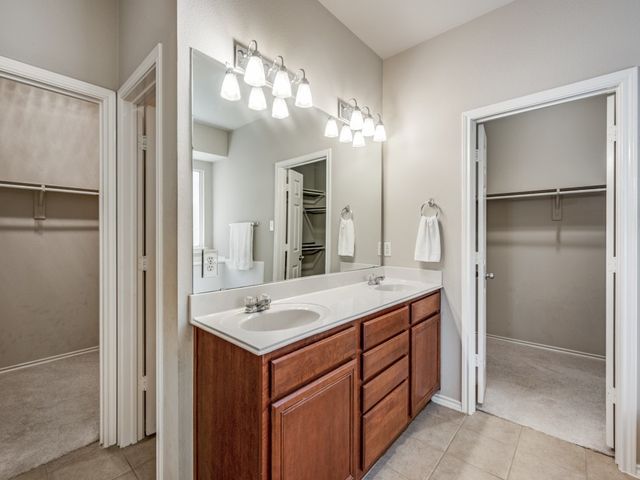 4705 Englishtown Drive, Arlington, TX 76016