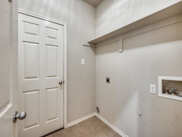 4705 Englishtown Drive, Arlington, TX 76016
