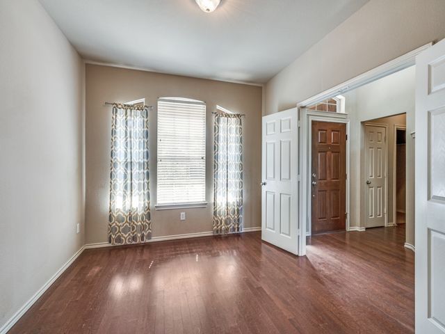 4705 Englishtown Drive, Arlington, TX 76016