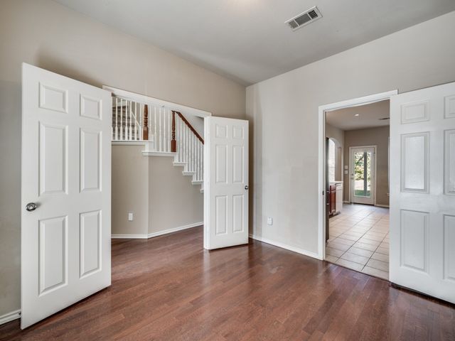 4705 Englishtown Drive, Arlington, TX 76016