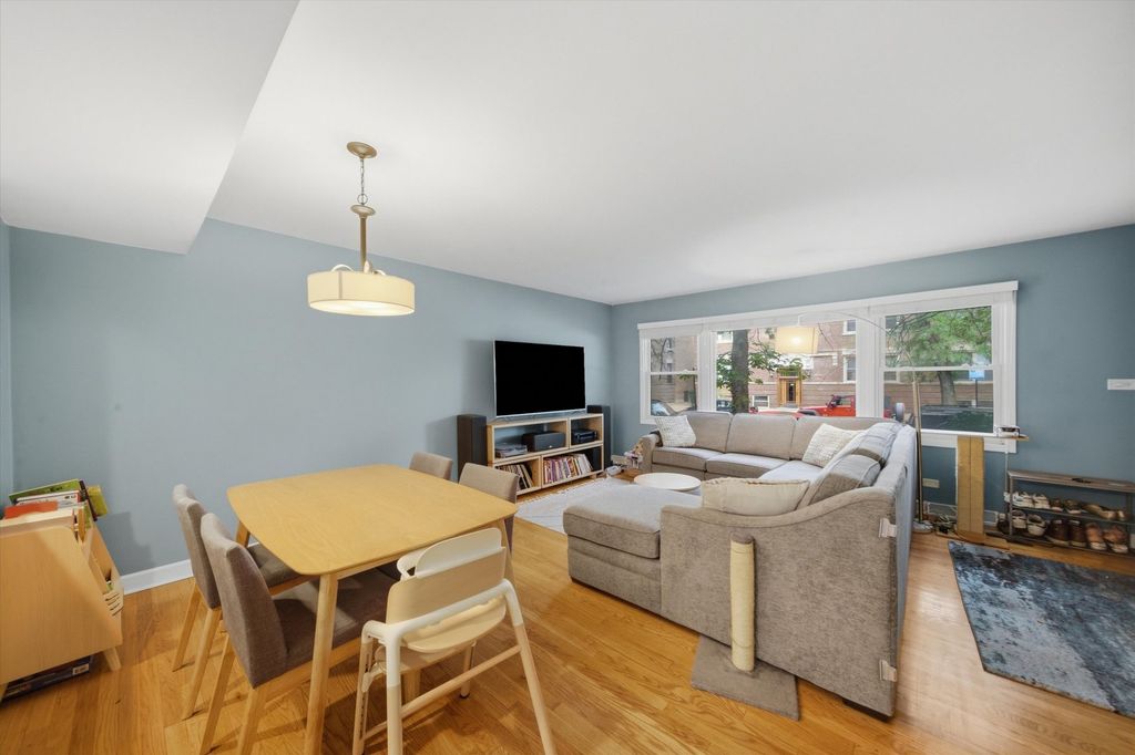 1903 W Sunnyside Avenue, Chicago, IL 60640 — photo 4