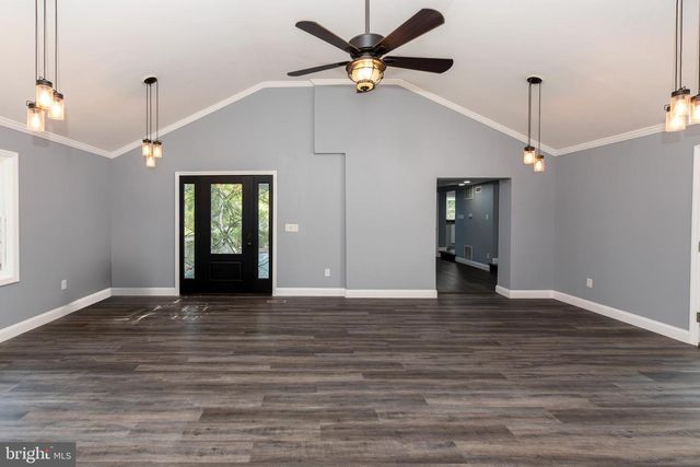 2421 HIGHLAND RD, Williamstown, NJ 08094