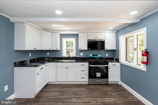 2421 HIGHLAND RD, Williamstown, NJ 08094