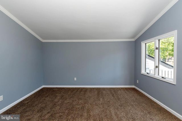 2421 HIGHLAND RD, Williamstown, NJ 08094