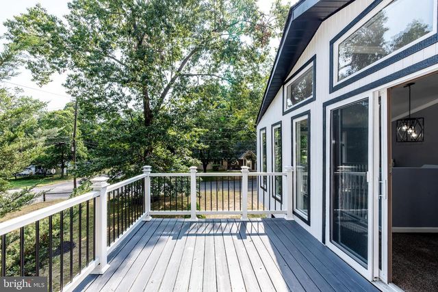 2421 HIGHLAND RD, Williamstown, NJ 08094