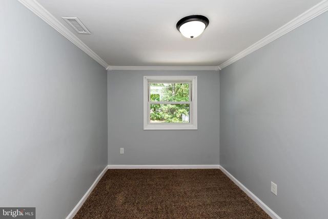 2421 HIGHLAND RD, Williamstown, NJ 08094