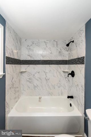 2421 HIGHLAND RD, Williamstown, NJ 08094