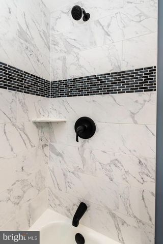 2421 HIGHLAND RD, Williamstown, NJ 08094