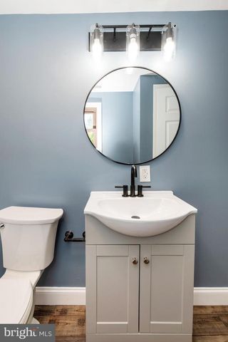 2421 HIGHLAND RD, Williamstown, NJ 08094